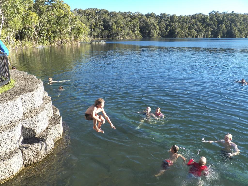 Lake Eacham Tourist Park & Cabins Εξωτερικό φωτογραφία