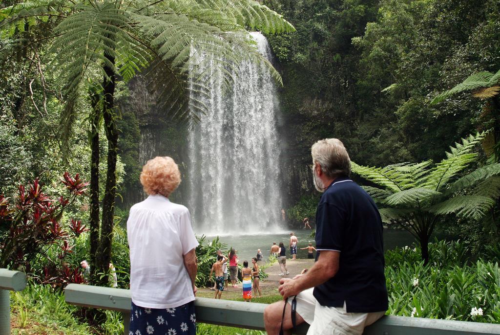 Lake Eacham Tourist Park & Cabins Εξωτερικό φωτογραφία