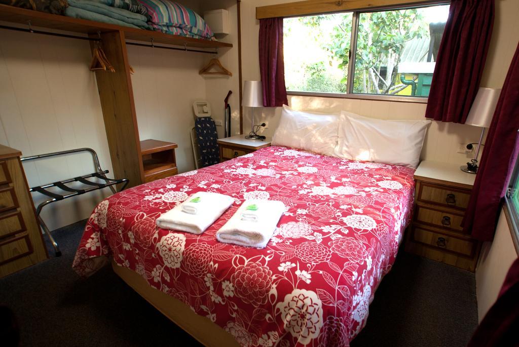 Lake Eacham Tourist Park & Cabins Δωμάτιο φωτογραφία
