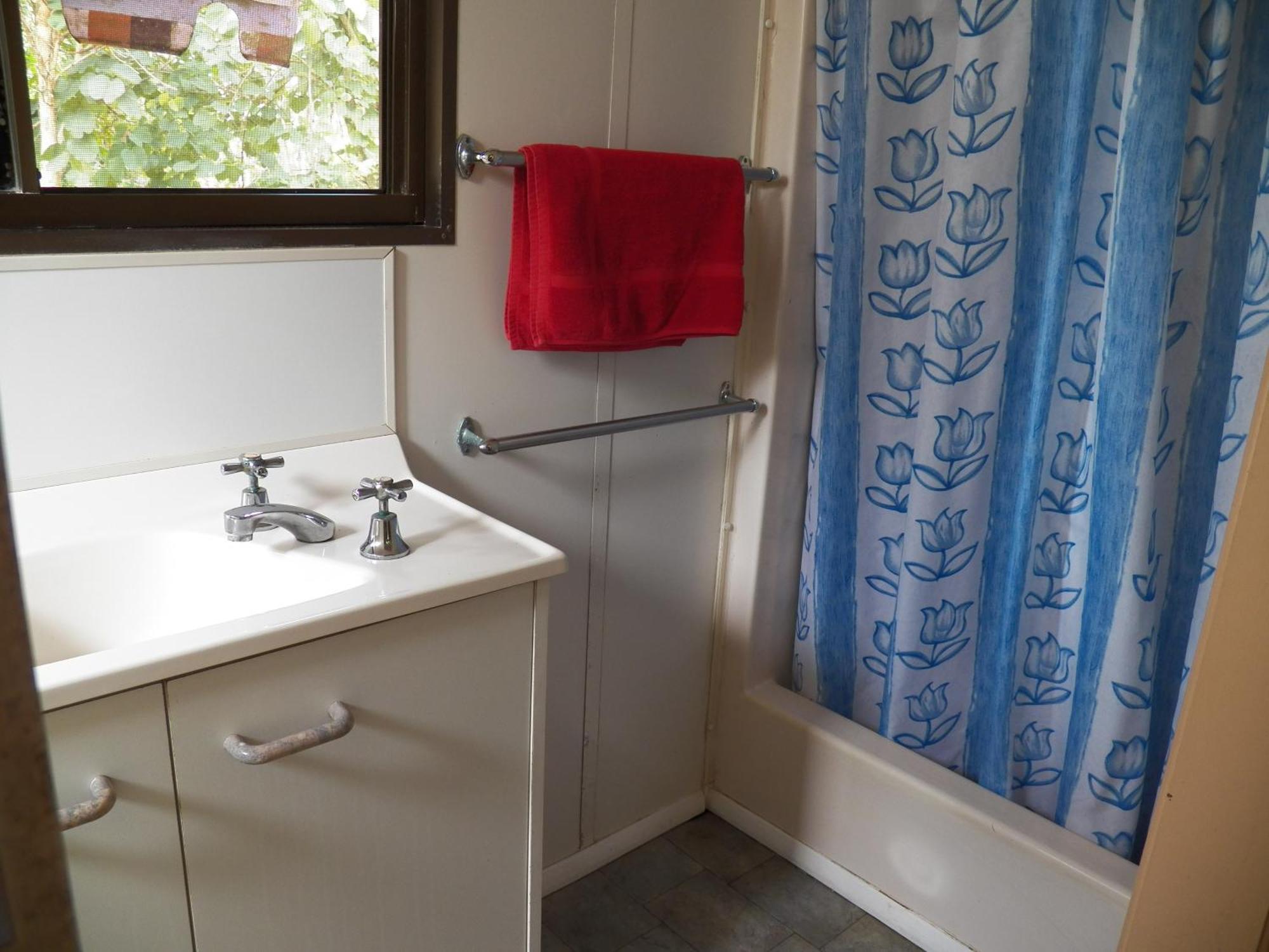 Lake Eacham Tourist Park & Cabins Δωμάτιο φωτογραφία