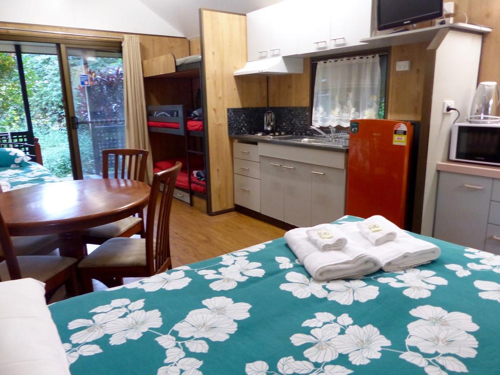 Lake Eacham Tourist Park & Cabins Εξωτερικό φωτογραφία