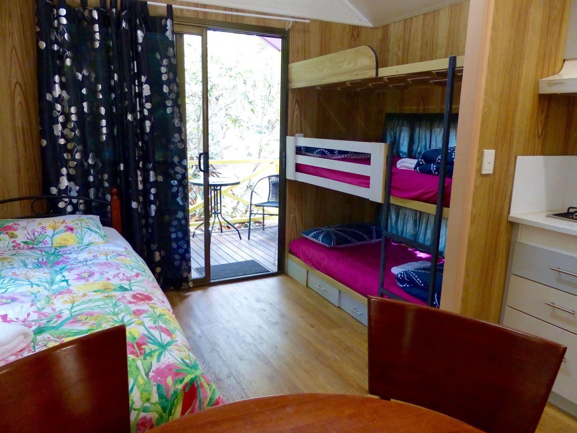 Lake Eacham Tourist Park & Cabins Εξωτερικό φωτογραφία